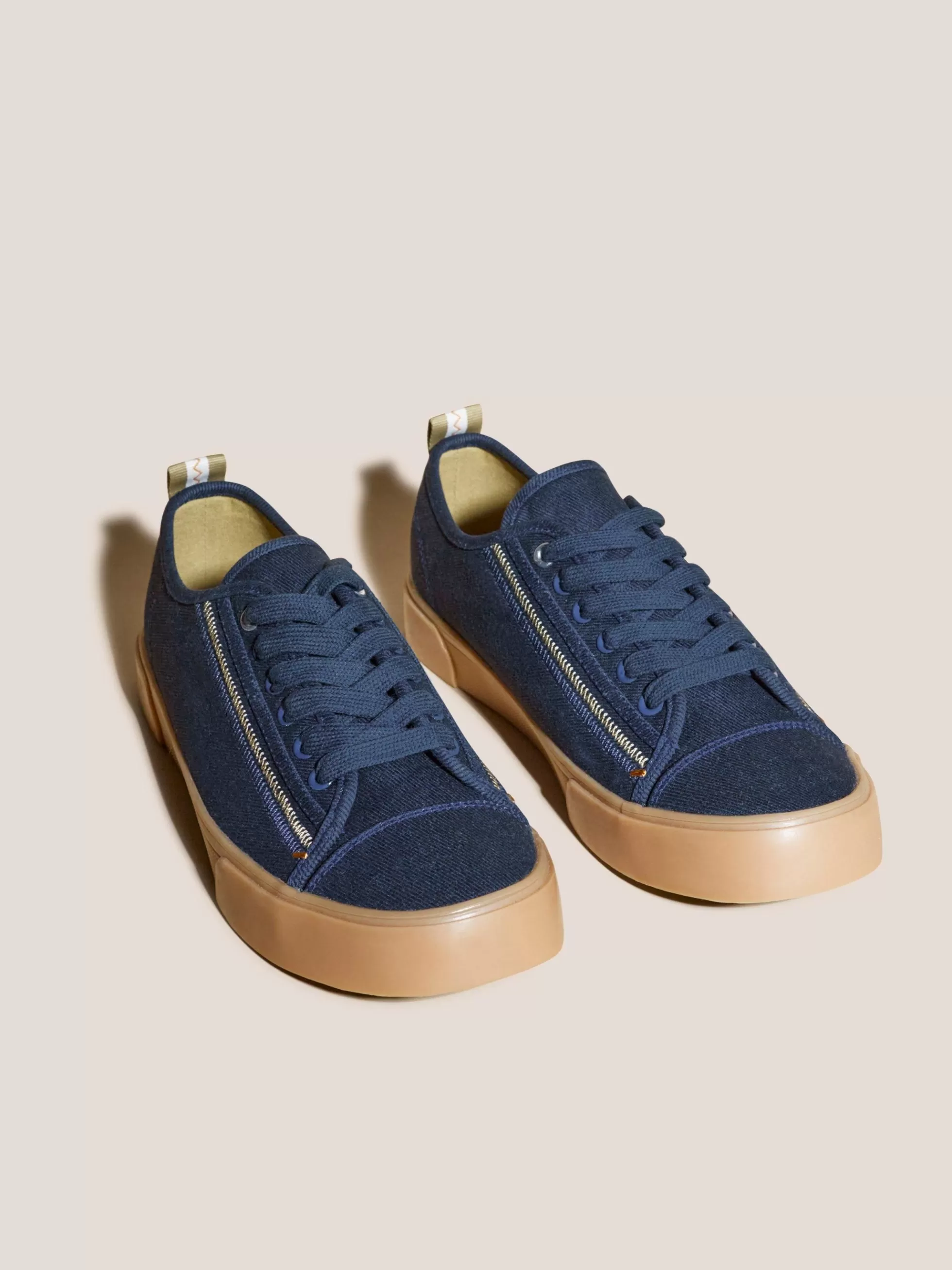 Hot Canvas Lace Up Plimsolls Trainers