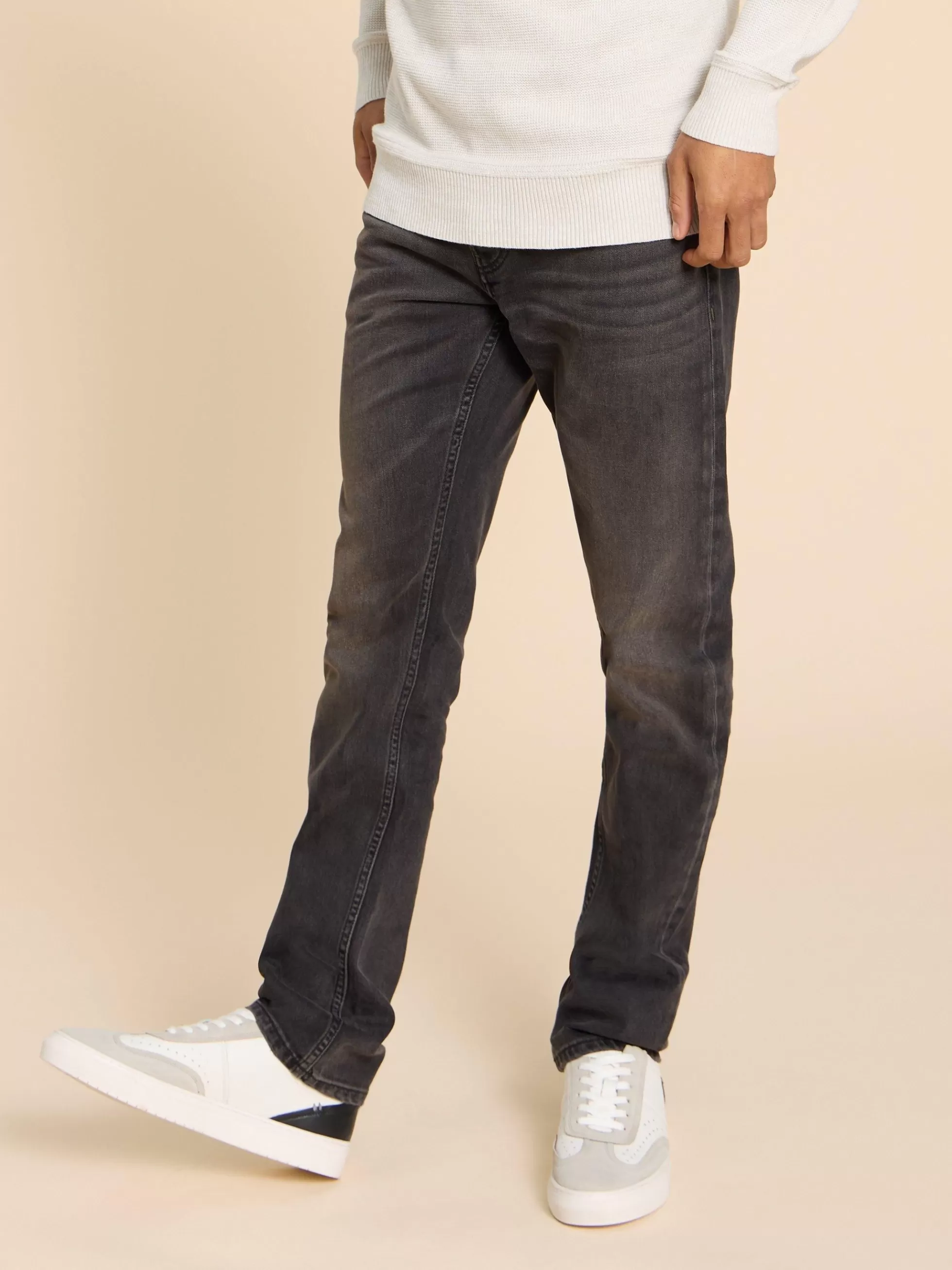 Fashion Eastwood Straight Jean Jeans