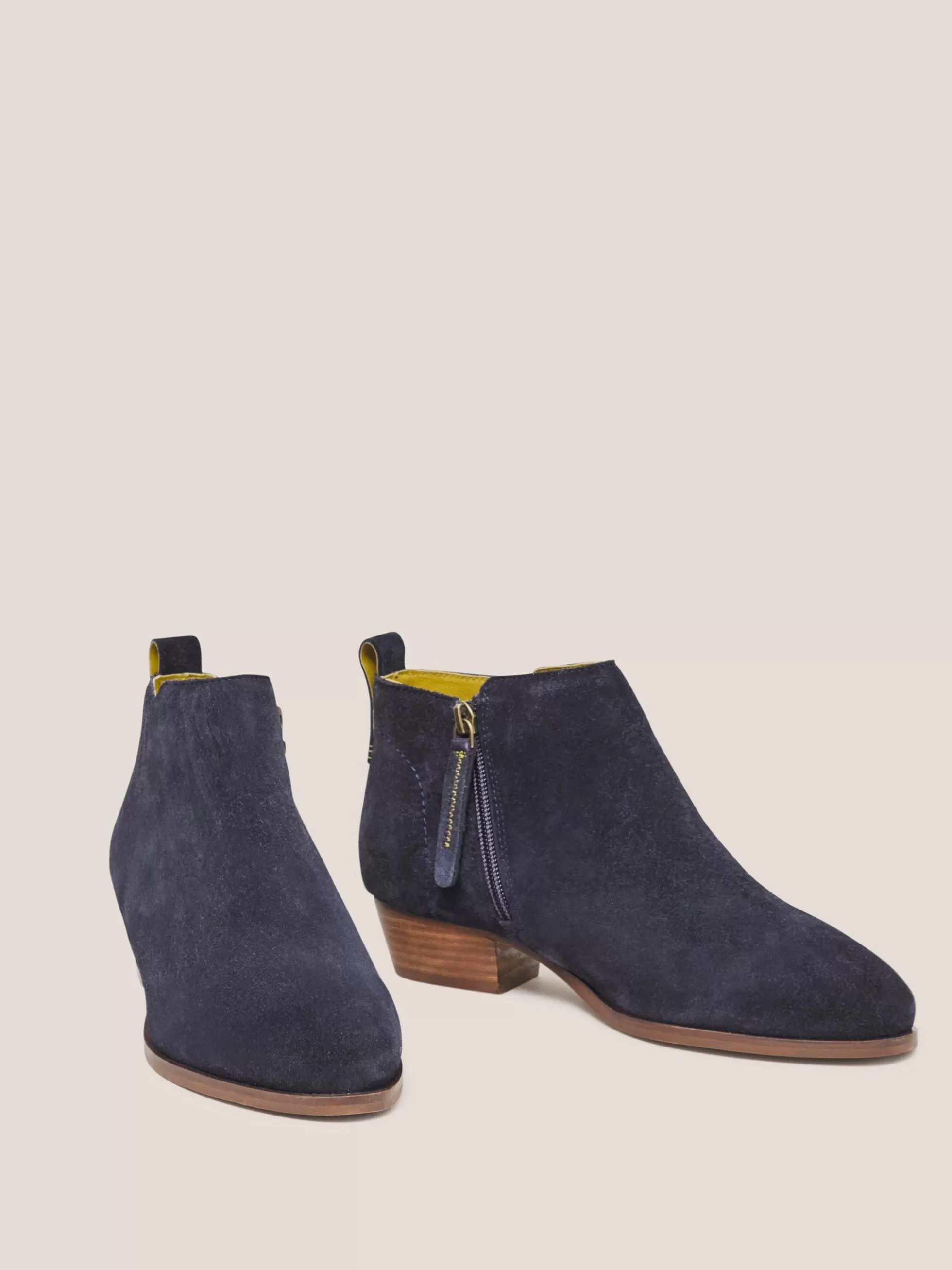 Discount Suede Willow Ankle Boot Boots